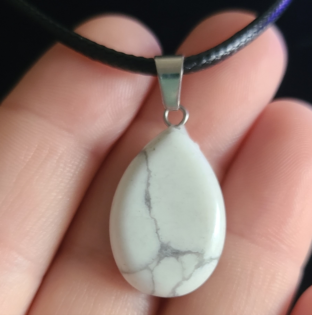White Howlite Pendant Necklace